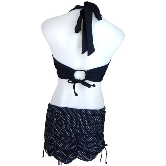 Unique Vintage Skirted Bikini - Picture 3 of 3